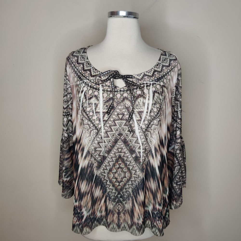 One World Top Abstract Mesh Knit Flared Sleeve